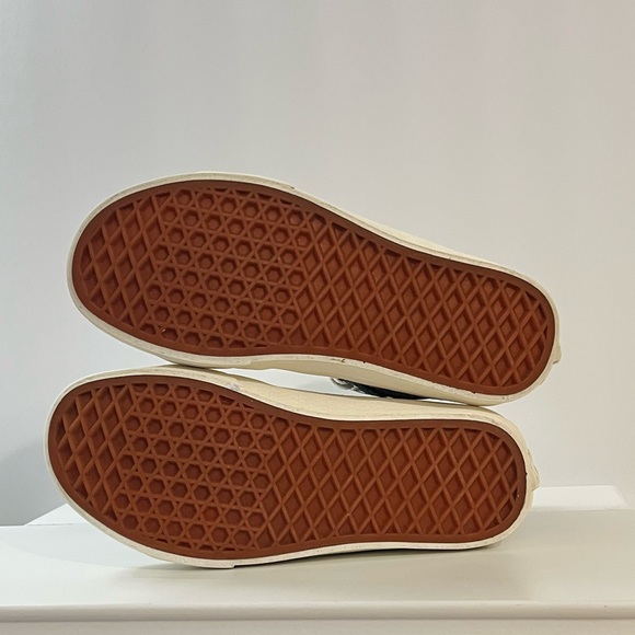 Vans Sk8-Hi UltraCush Pink and Blue - Picture 7 of 8